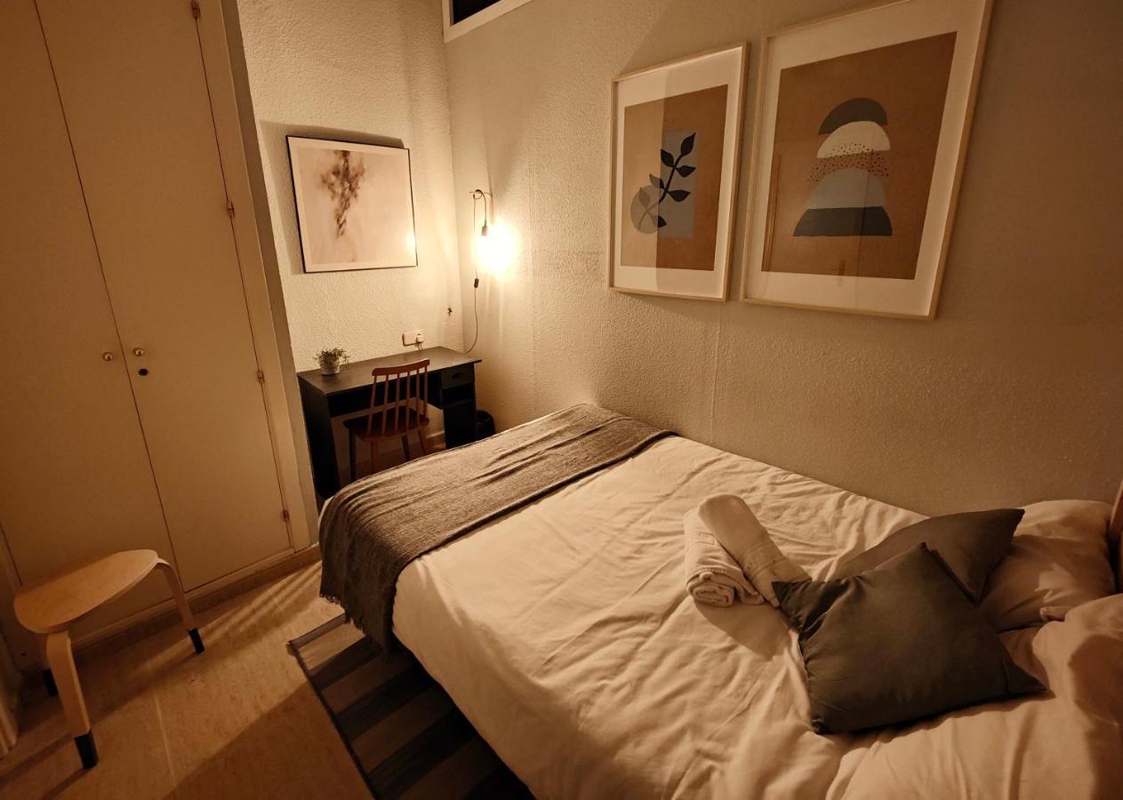 Corredera Rooms, No Llegadas Despues De Las 21H Madrid Exterior photo